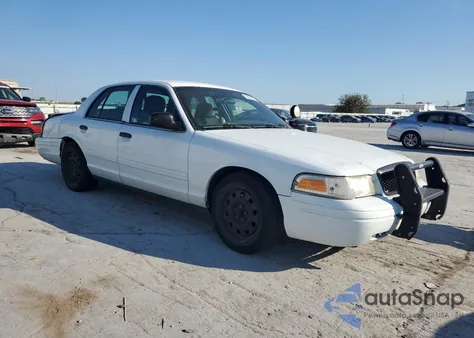 2010 Ford Crown Victoria Police Interceptor z USA, uszkodzony, nr VIN 2FABP7BV5AX130077